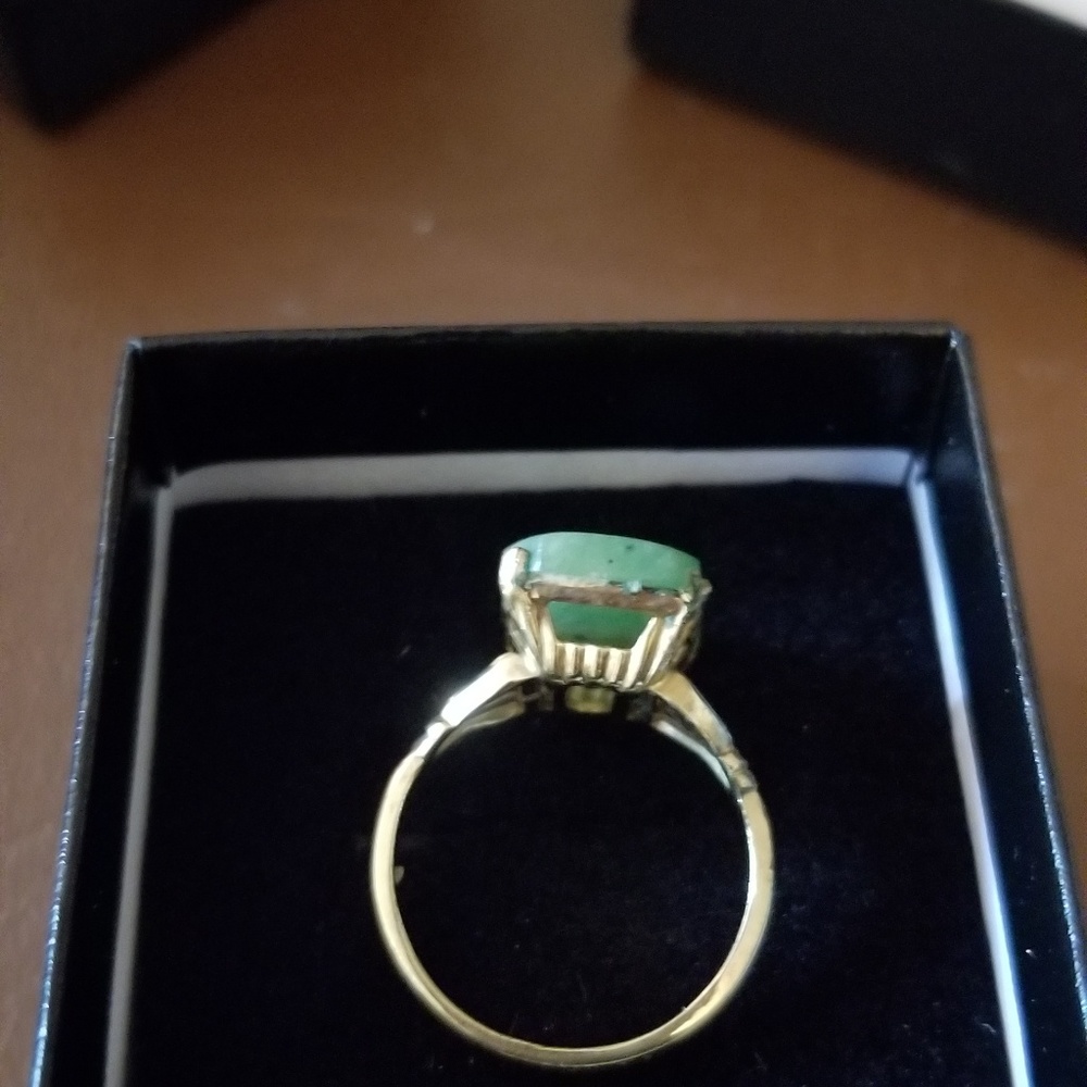 Jade ring - Picture 3 of 5